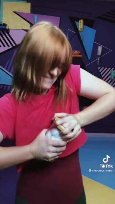 The best impromptu 80s workout video ever